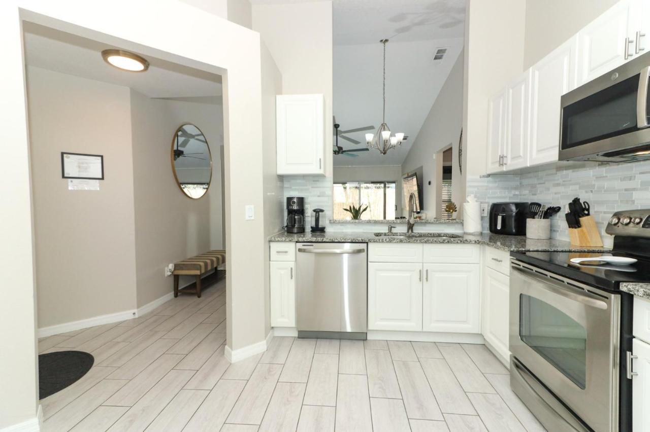 Lilys Stylish Villa Close To Disney Ideal For Long Stays Orlando Exterior photo